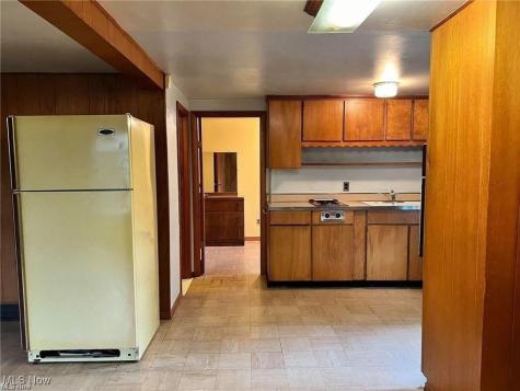 8581 Fair Road Strongsville OH 44149