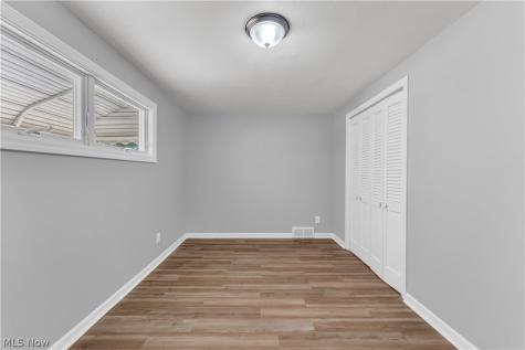 5603 Laverne Avenue Parma OH 44129