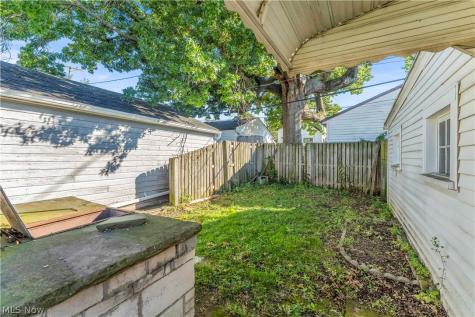 5603 Laverne Avenue Parma OH 44129