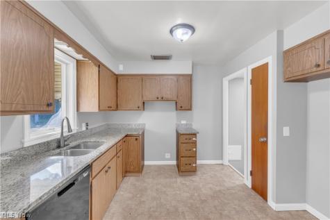 5603 Laverne Avenue Parma OH 44129