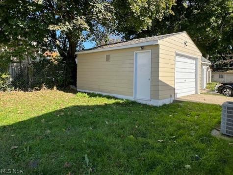 807 Albemarle Avenue Cuyahoga Falls OH 44221
