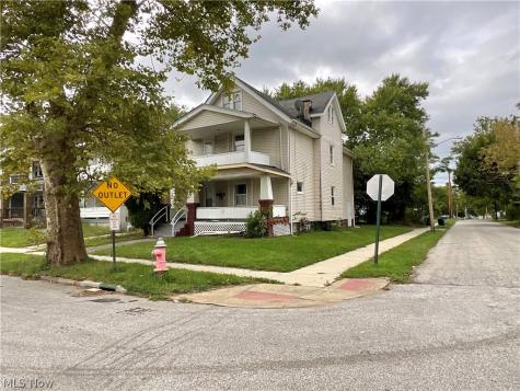 726 E 117th Street Cleveland OH 44108