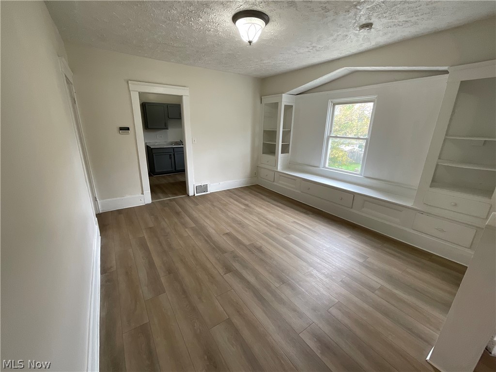 726 E 117th Street Cleveland OH 44108