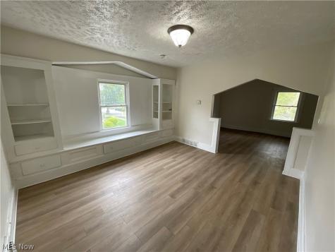 726 E 117th Street Cleveland OH 44108