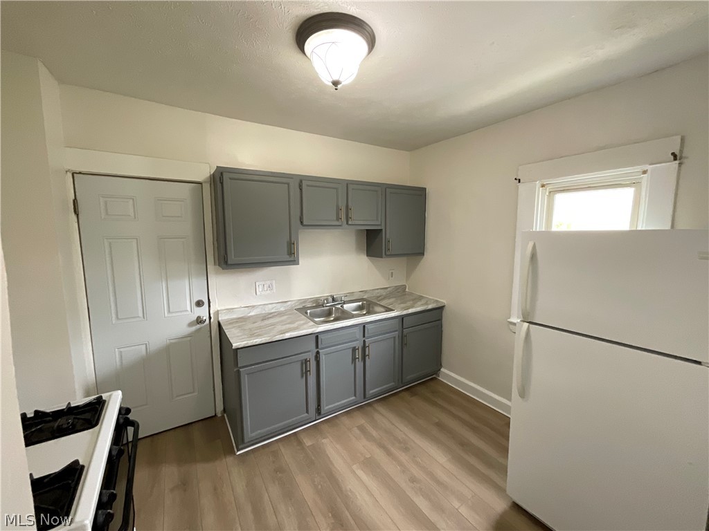 726 E 117th Street Cleveland OH 44108