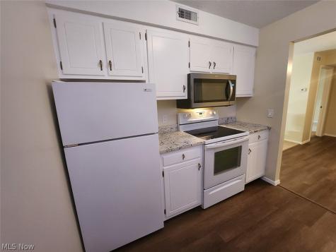 216 Moore Road Avon Lake OH 44012