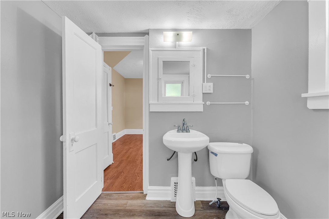 12520 Carrington Avenue Cleveland OH 44135