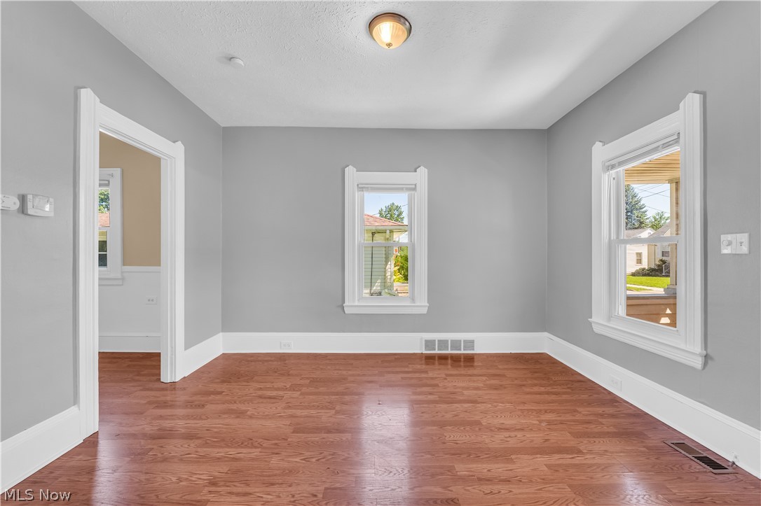 12520 Carrington Avenue Cleveland OH 44135