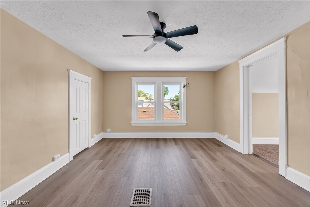 12520 Carrington Avenue Cleveland OH 44135