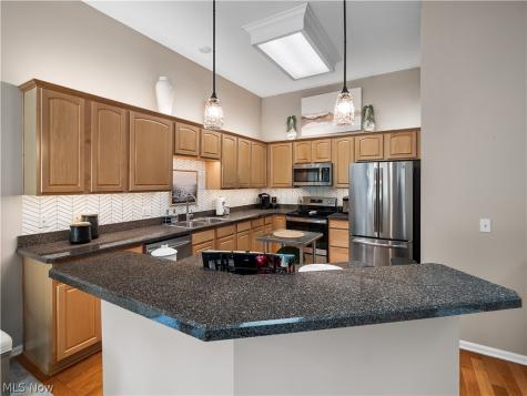 29395 Hummingbird Circle Westlake OH 44145