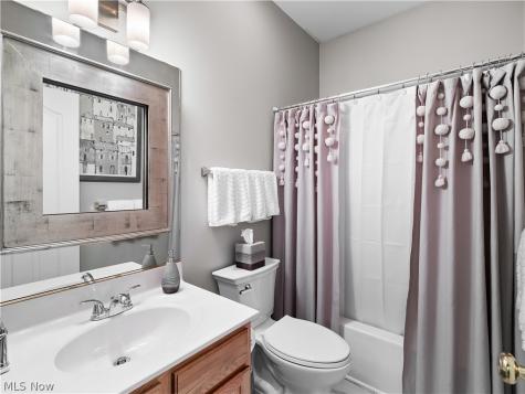 29395 Hummingbird Circle Westlake OH 44145