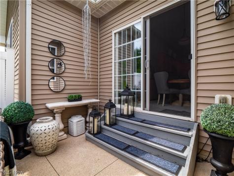 29395 Hummingbird Circle Westlake OH 44145