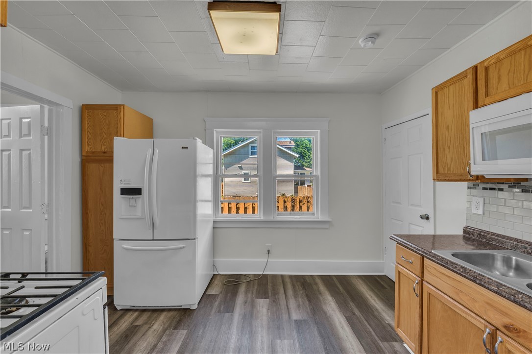 1296 W Wilbeth Road Akron OH 44314