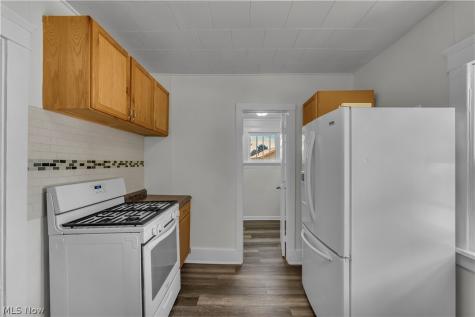 1296 W Wilbeth Road Akron OH 44314