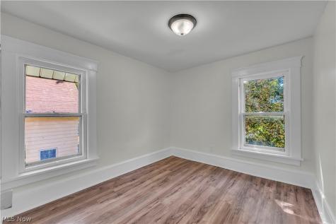 1296 W Wilbeth Road Akron OH 44314
