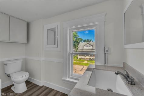 1296 W Wilbeth Road Akron OH 44314