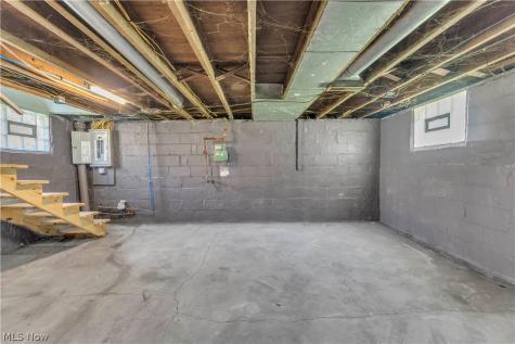 1296 W Wilbeth Road Akron OH 44314