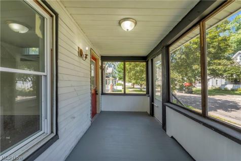 1296 W Wilbeth Road Akron OH 44314