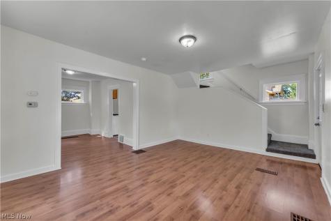 1296 W Wilbeth Road Akron OH 44314