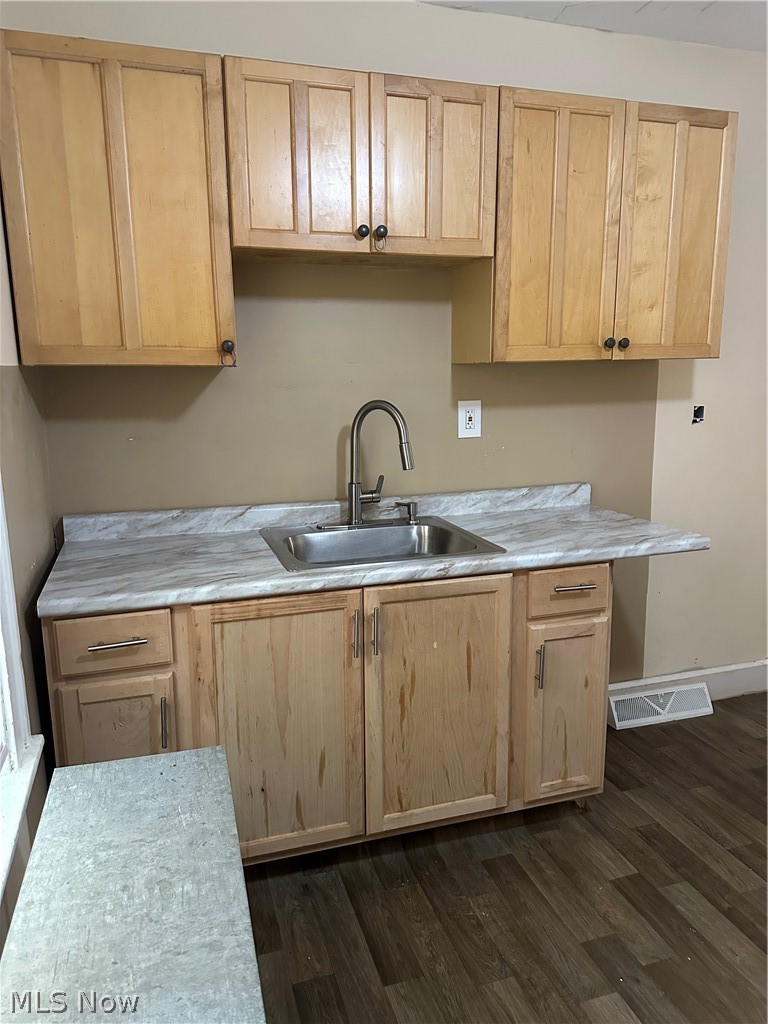 15415 Kinsman Road Cleveland OH 44120