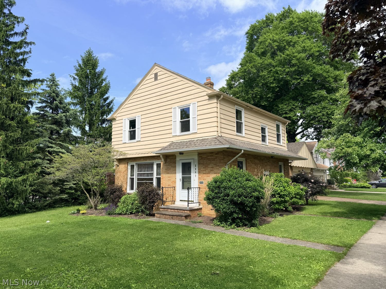 2267 Edgerton Road University Heights OH 44118