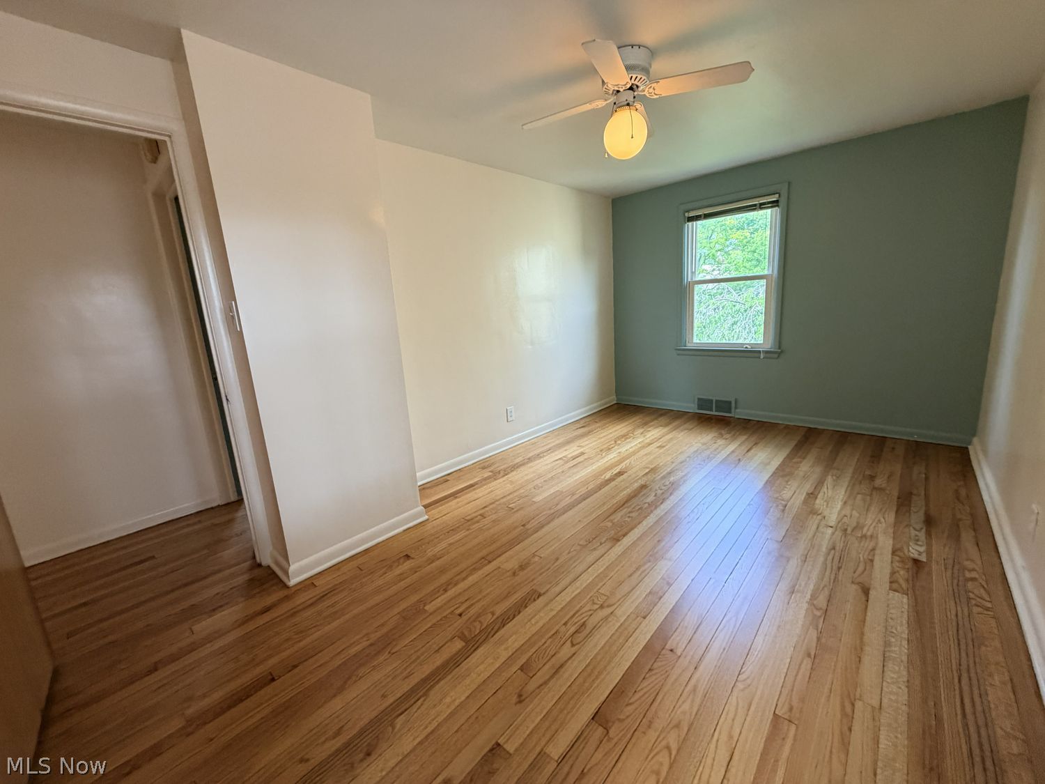 2267 Edgerton Road University Heights OH 44118