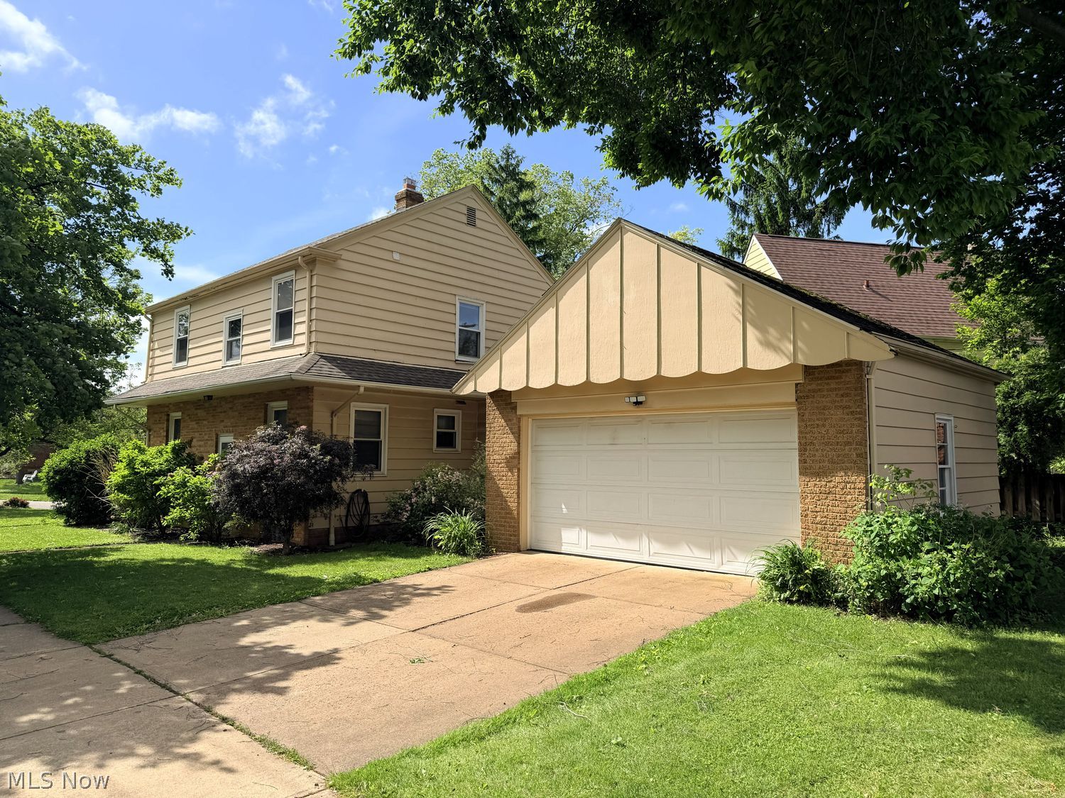 2267 Edgerton Road University Heights OH 44118