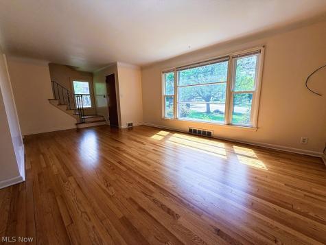 2267 Edgerton Road University Heights OH 44118