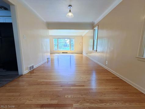 2267 Edgerton Road University Heights OH 44118