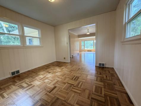 2267 Edgerton Road University Heights OH 44118