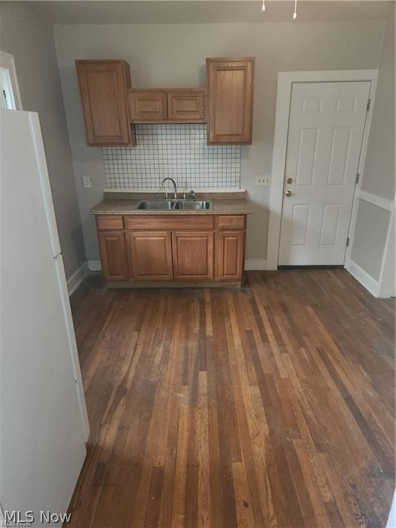 1483 Genesee Road South Euclid OH 44121