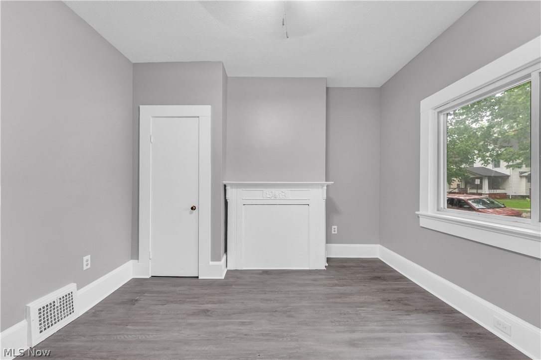2050 W 83rd Street Cleveland OH 44102