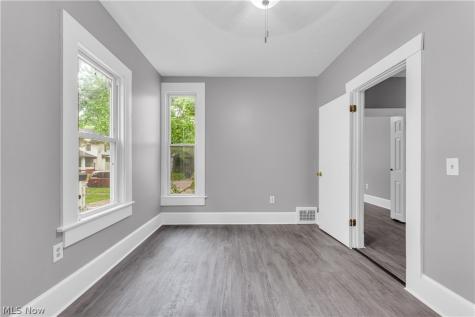 2050 W 83rd Street Cleveland OH 44102