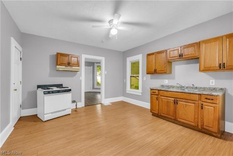 2050 W 83rd Street Cleveland OH 44102
