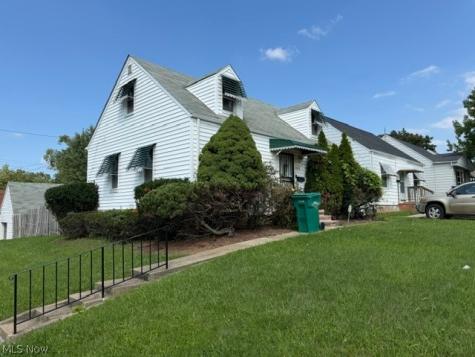 20701 Watson Road Maple Heights OH 44137