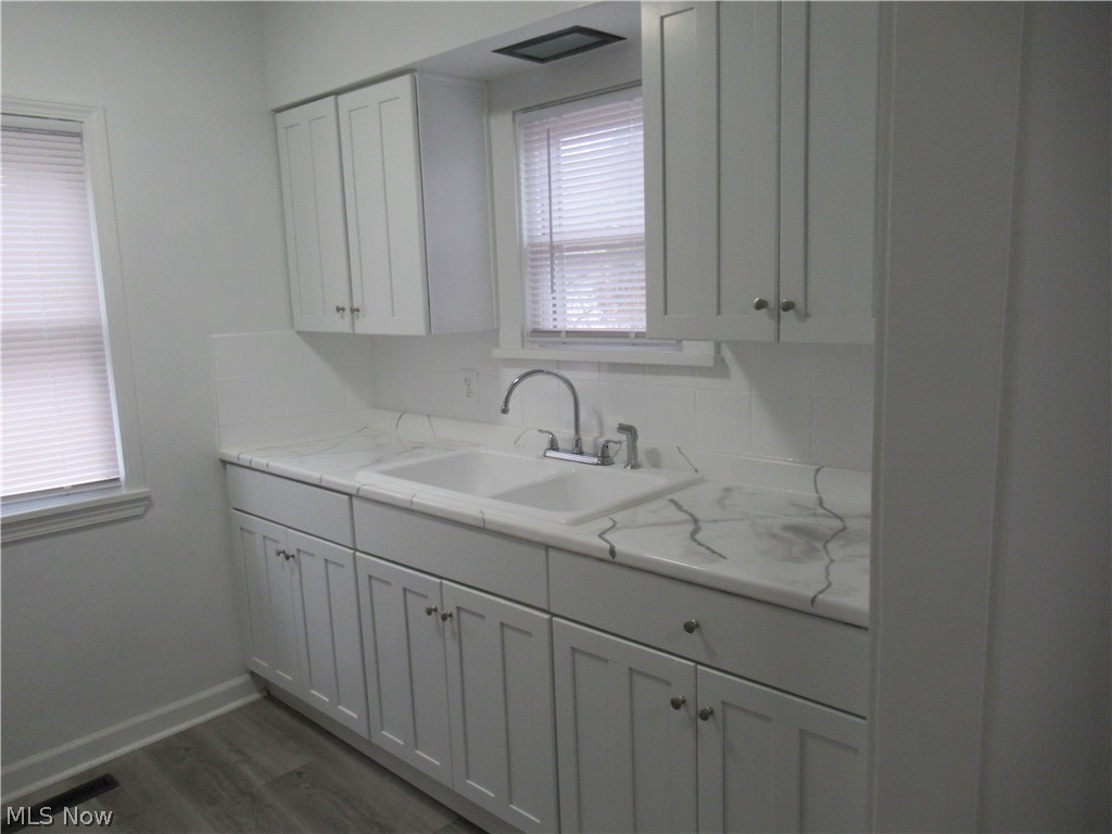 5112 Haverford Drive Lyndhurst OH 44124