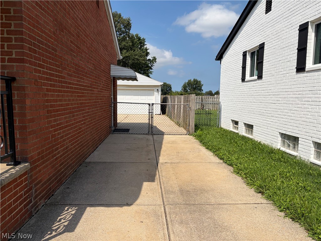 14316 Parkman Boulevard Brook Park OH 44142