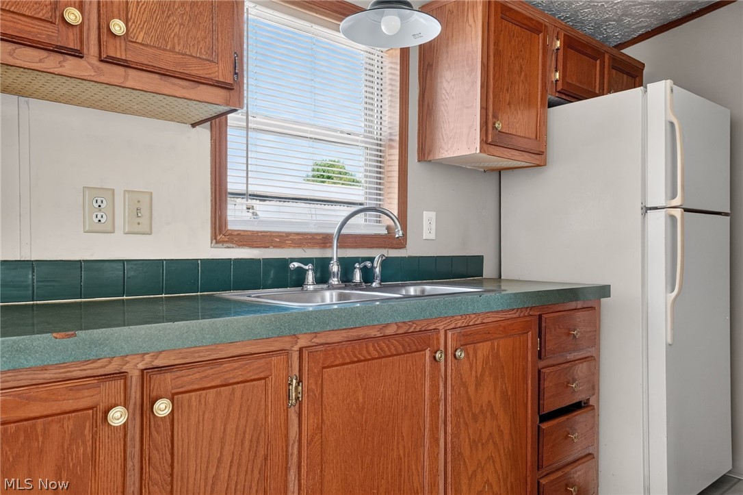 3583 Austin Geneva OH 44041