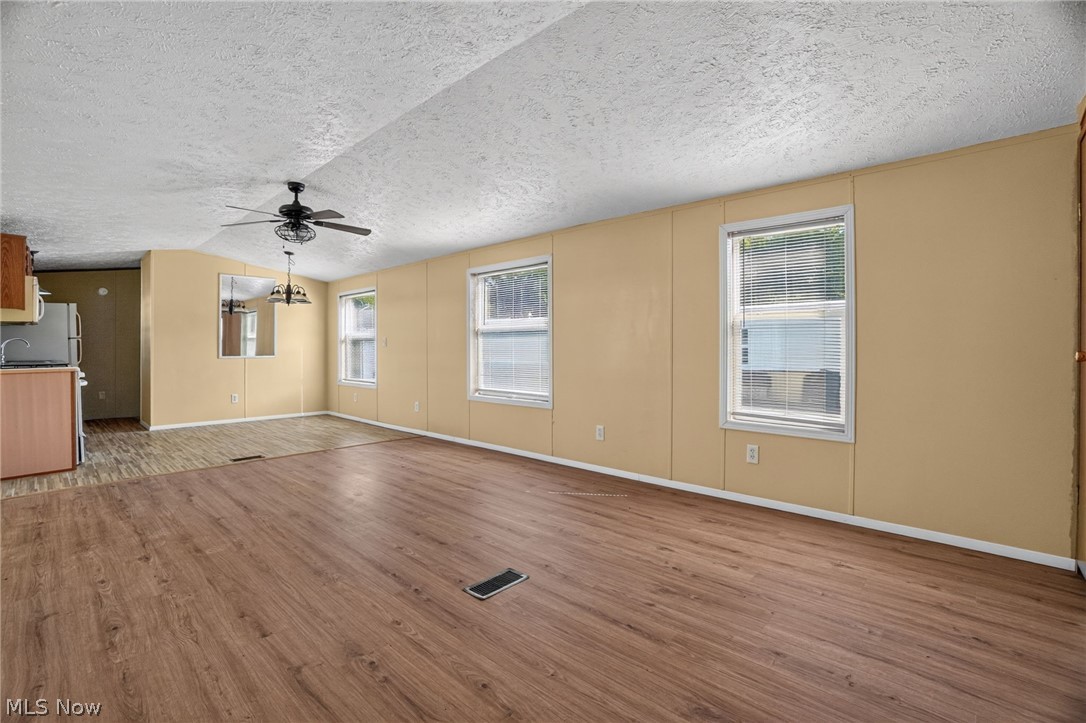 3583 Austin Geneva OH 44041