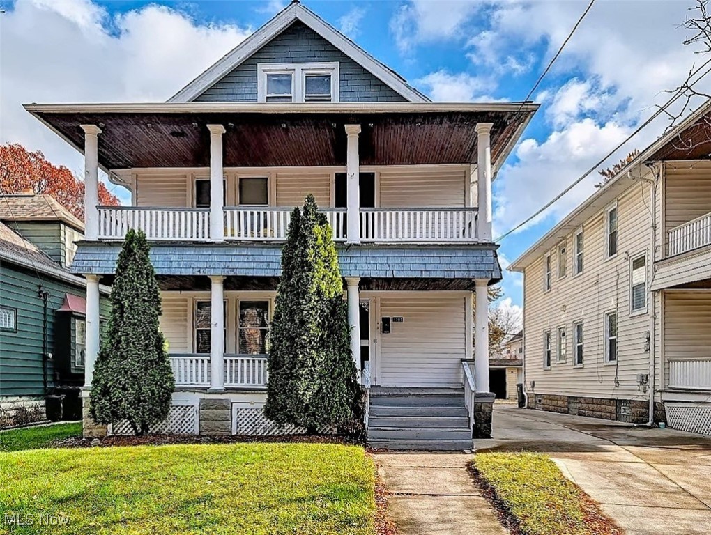 1307 Edanola Avenue Lakewood OH 44107