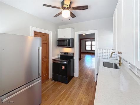 1307 Edanola Avenue Lakewood OH 44107