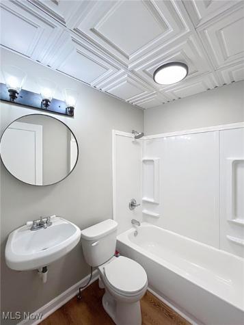 1307 Edanola Avenue Lakewood OH 44107