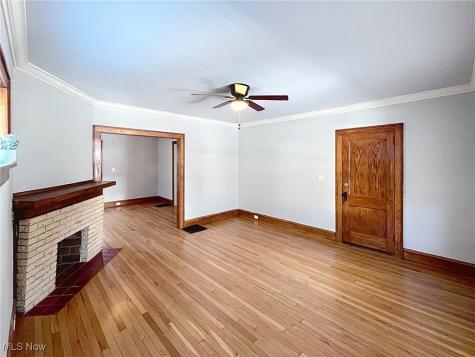 1307 Edanola Avenue Lakewood OH 44107