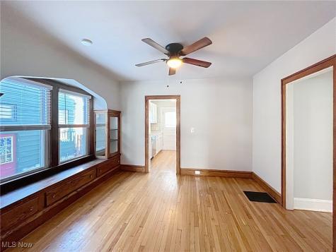 1307 Edanola Avenue Lakewood OH 44107