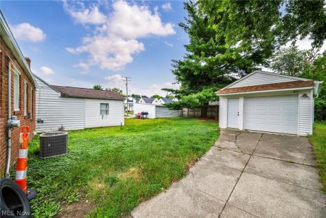 5505 South Boulevard Maple Heights OH 44137