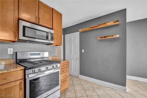 3678 Lynnfield Road Shaker Heights OH 44122