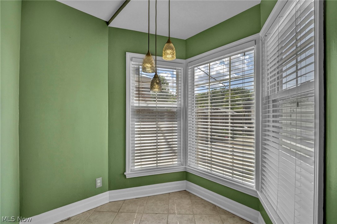 3678 Lynnfield Road Shaker Heights OH 44122