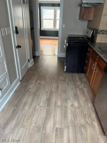 17615 Winslow Shaker Heights OH 44122