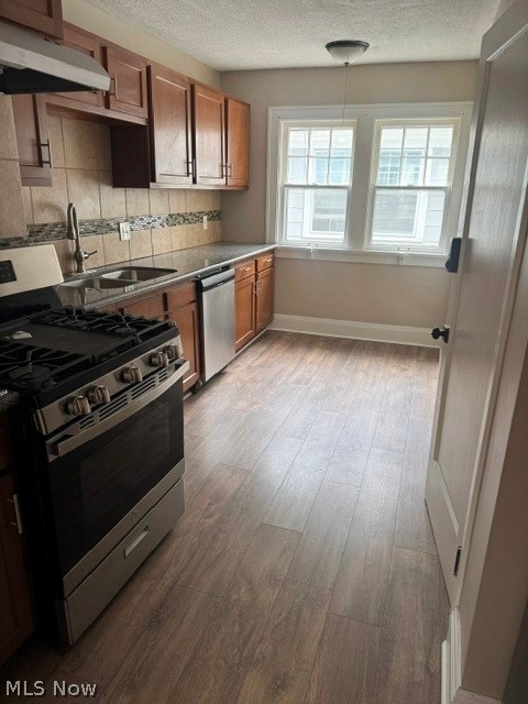 17615 Winslow Shaker Heights OH 44122