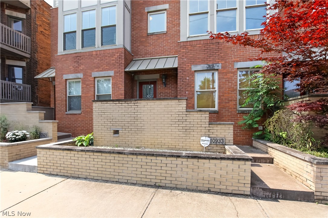 10933 Detroit Avenue Cleveland OH 44102